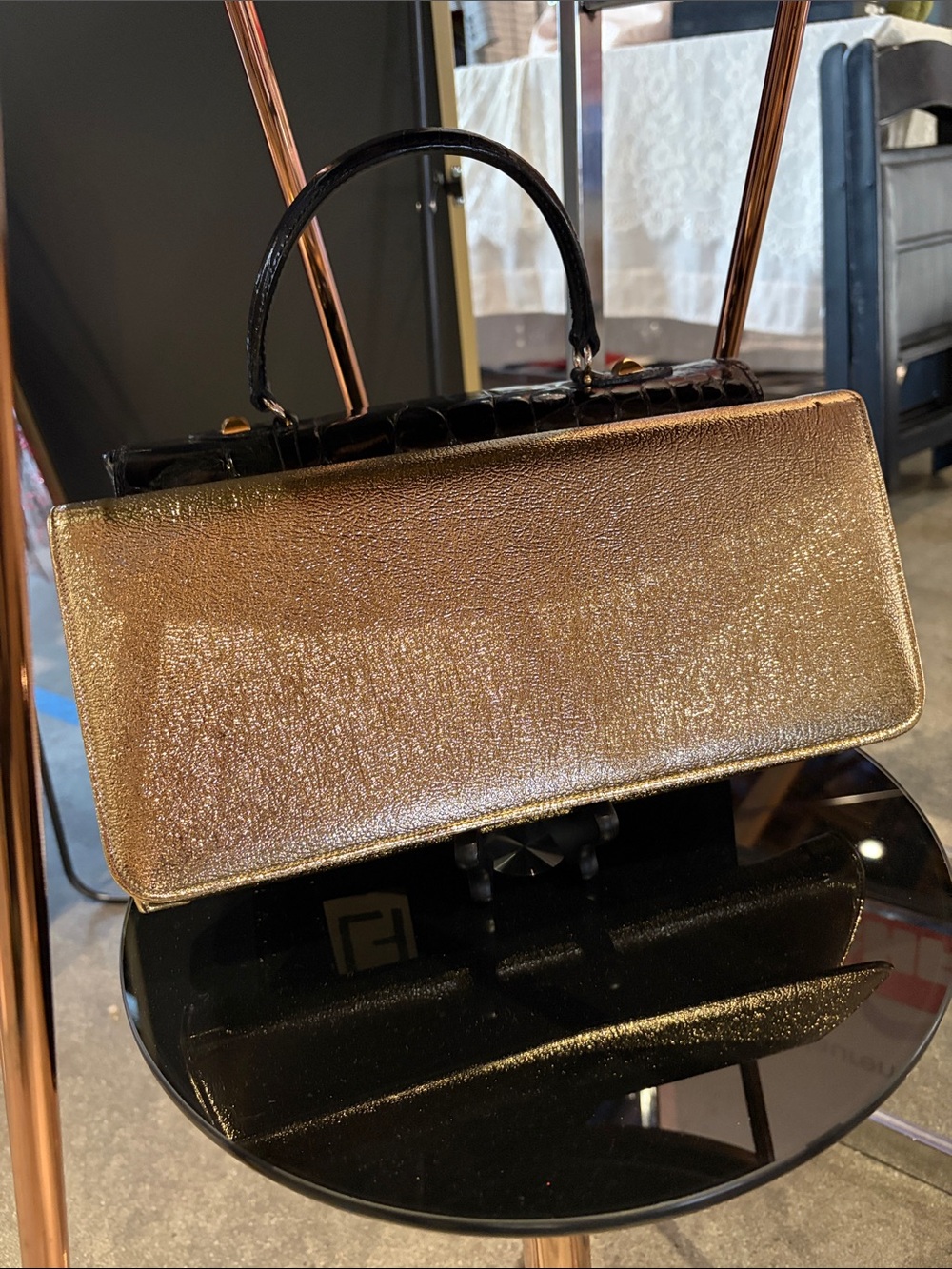 Metallic Gold Top-Handle Women’s Bag - Elegant Evening Clutch